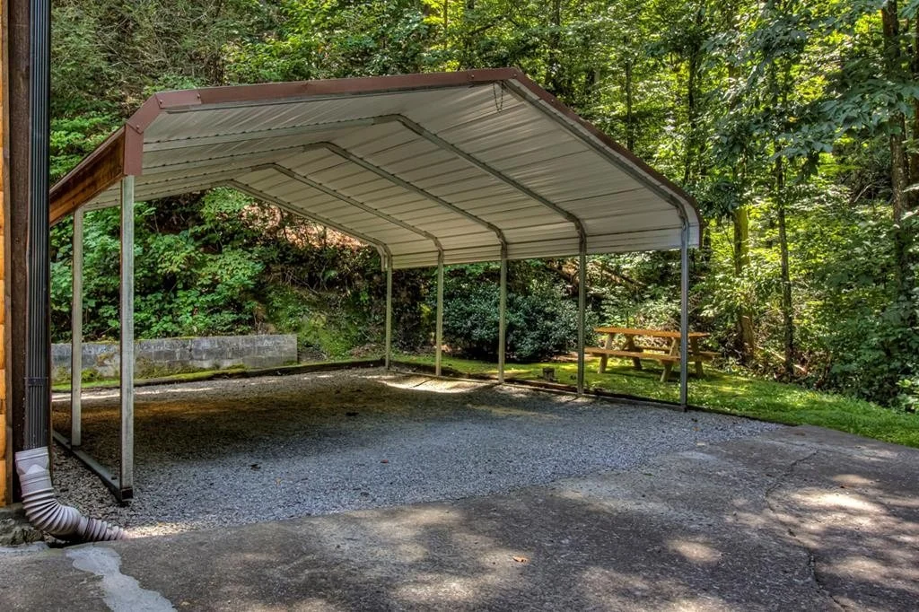 Photo of Unit DOLLYSWOOD at 3764 DOLLYS Drive