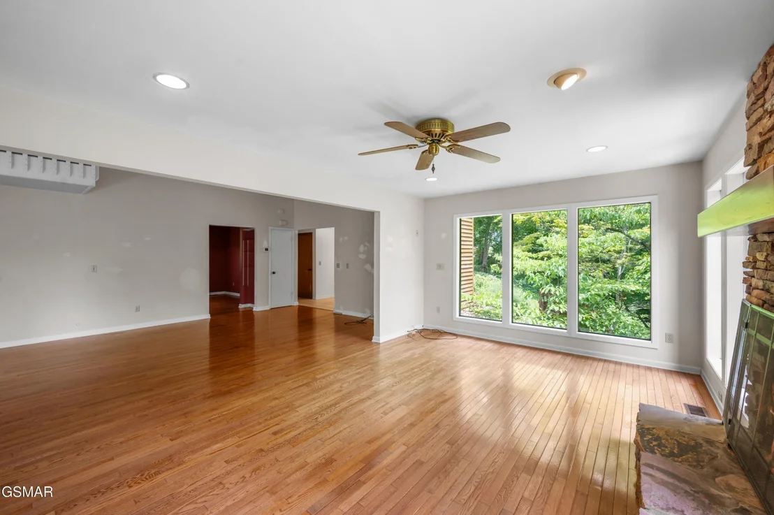 Photo of 2369 Goldrush Road