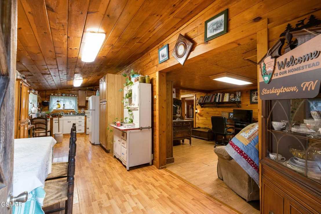 Photo of 2205 Starkeytown Road