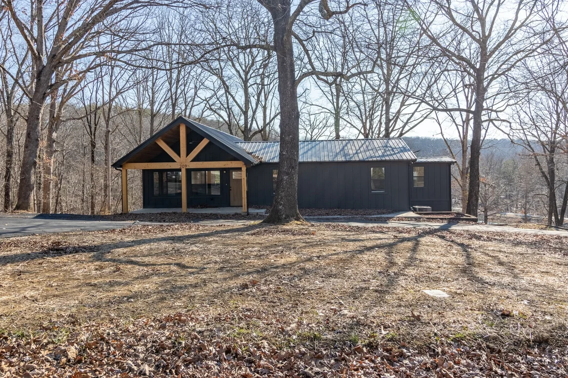 Photo of 209 Spencer Dr