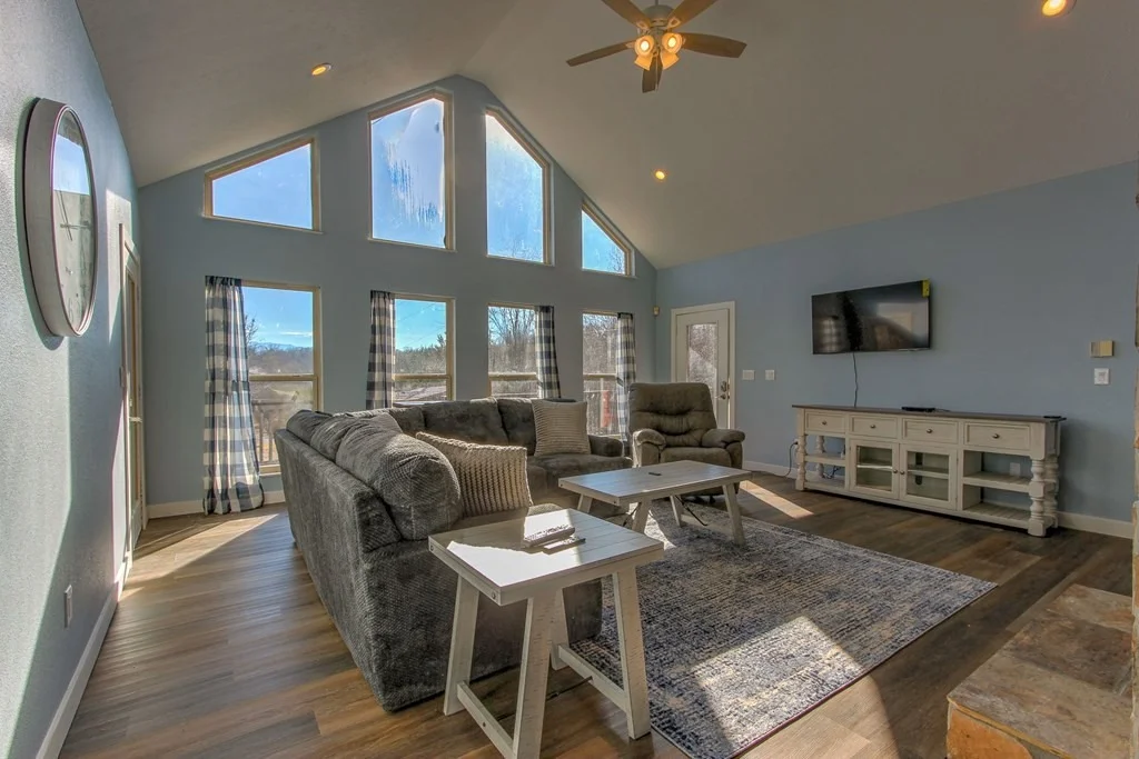 Photo of 616 Heather Lane