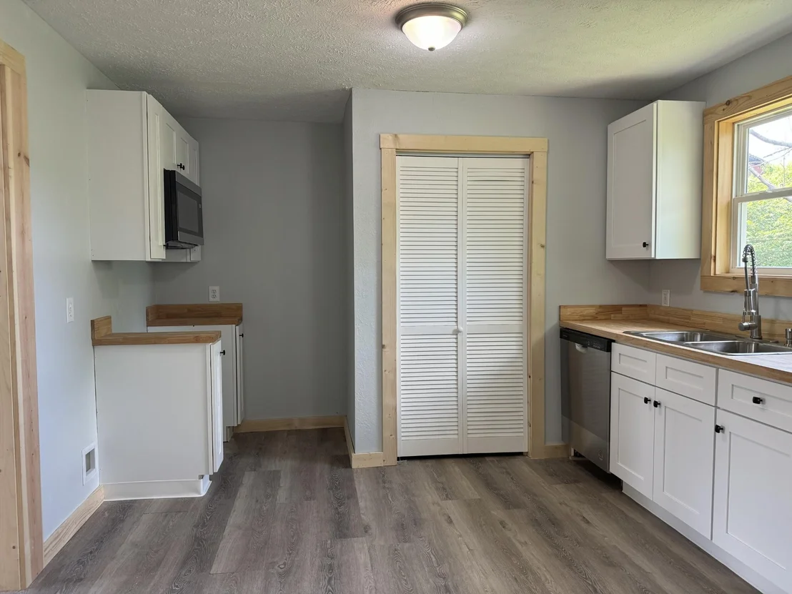 Photo of 2875 Cedar Bluff Road