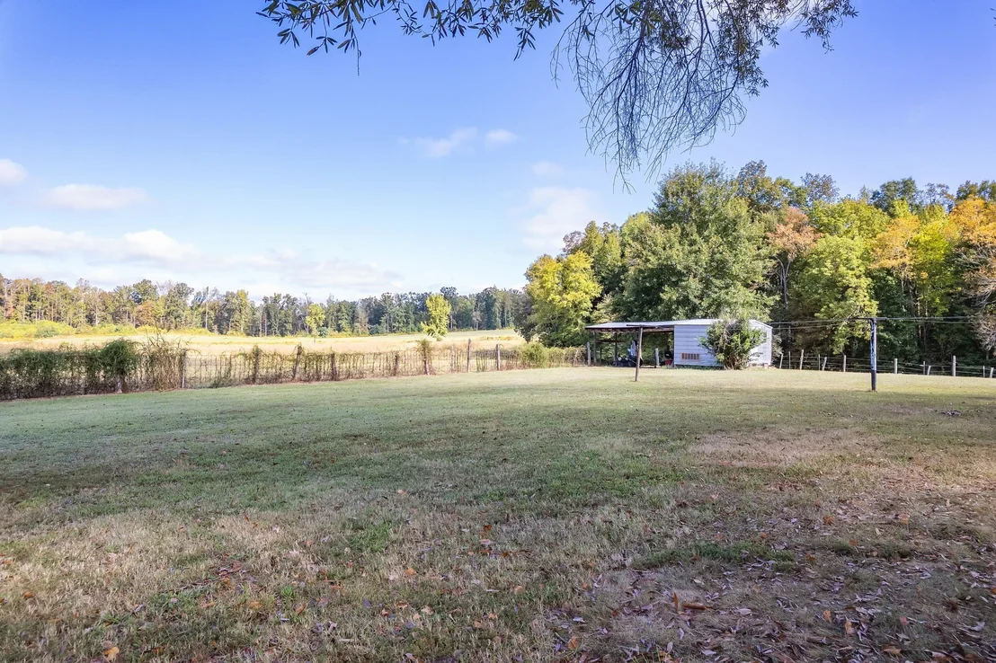 Photo of 2636 Roach Rd