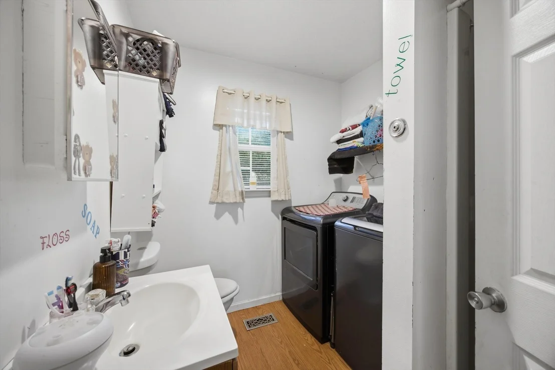 Photo of 915 Sylvan Drive