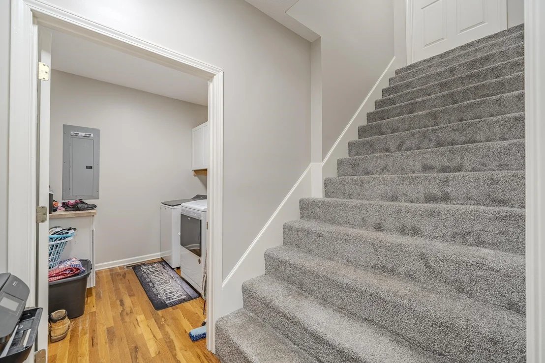 Photo of 135 BETSY DR