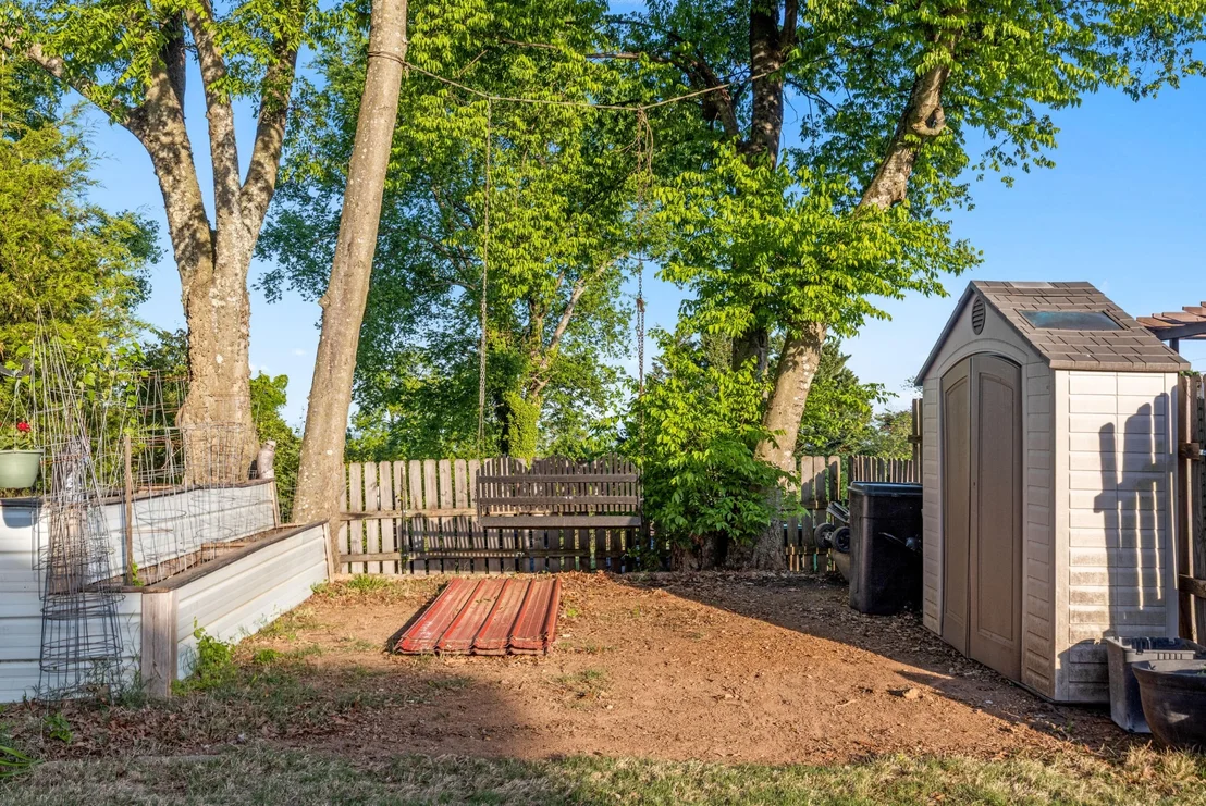 Photo of 46 N Crest Road