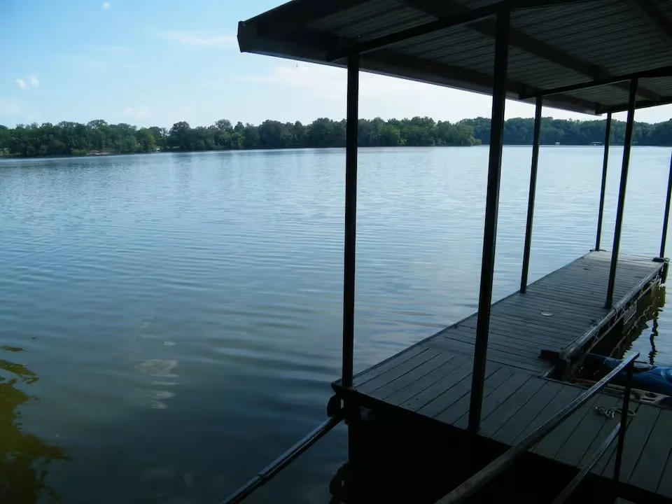 Photo of 73 Shore Dr
