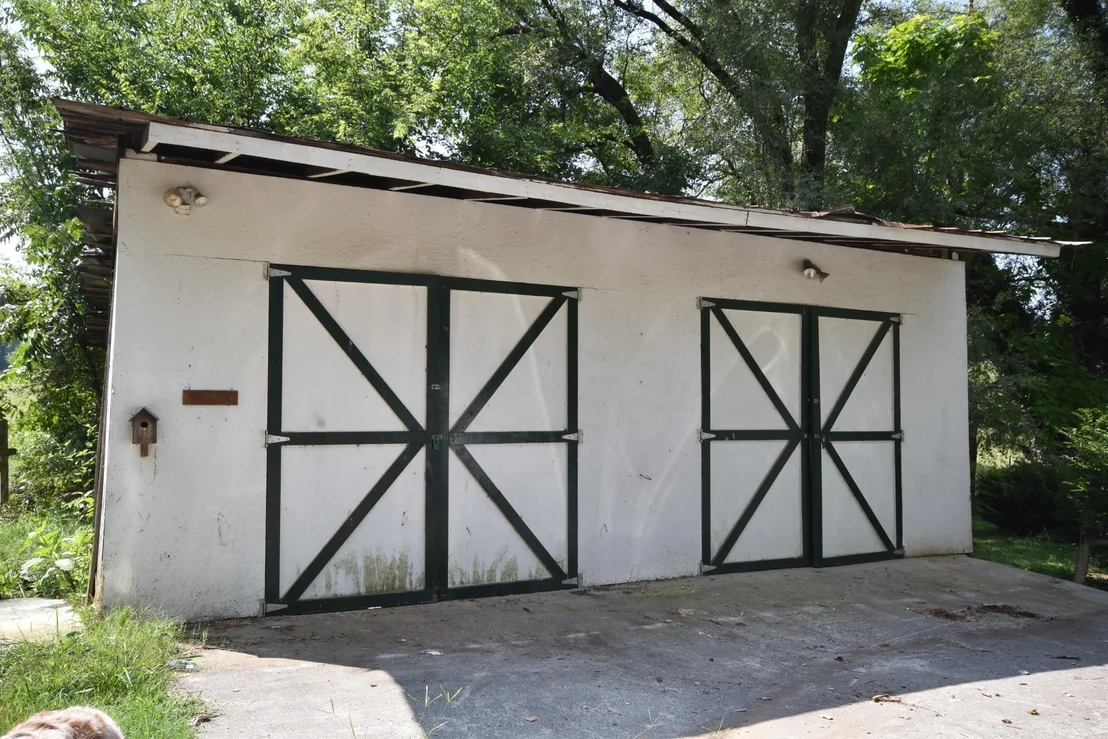 Photo of 1203 McConnell Rd