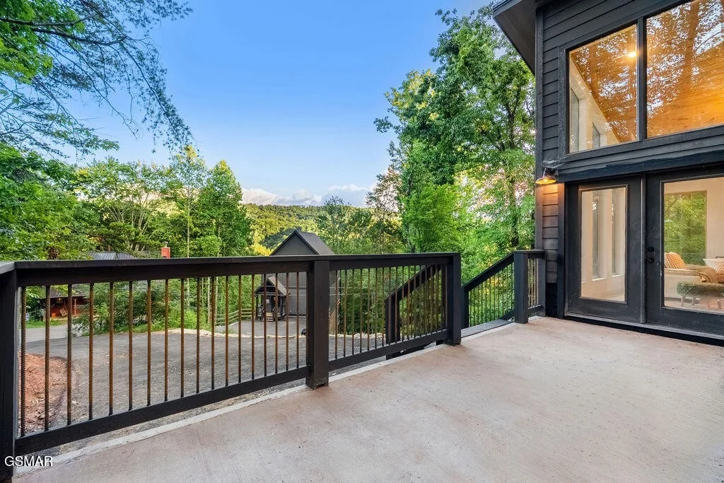 Photo of 1019 View Dr