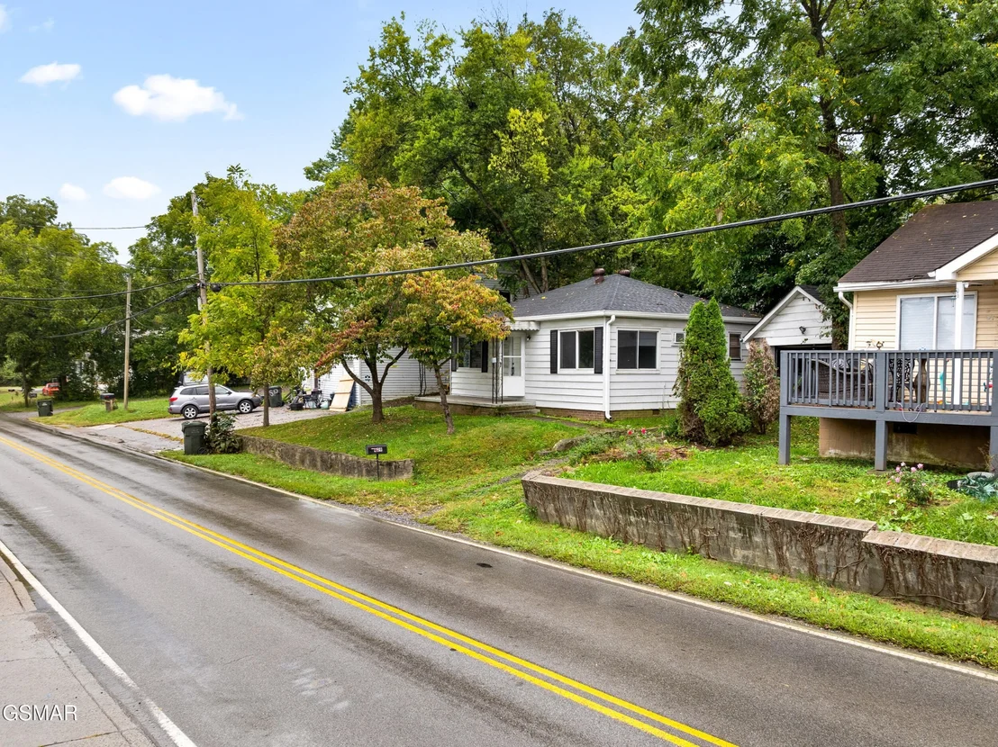 Photo of 409 Eastgate Road