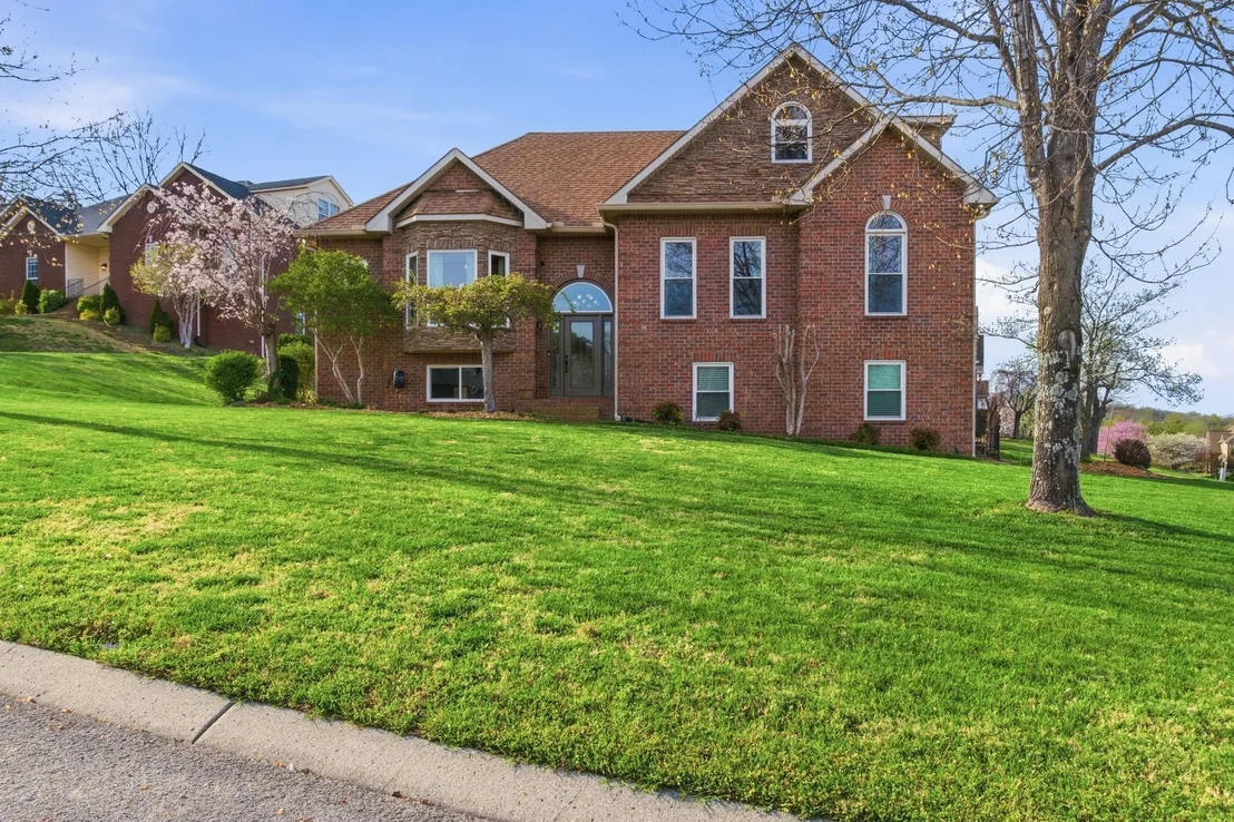 Photo of 1514 Brookstone Cir