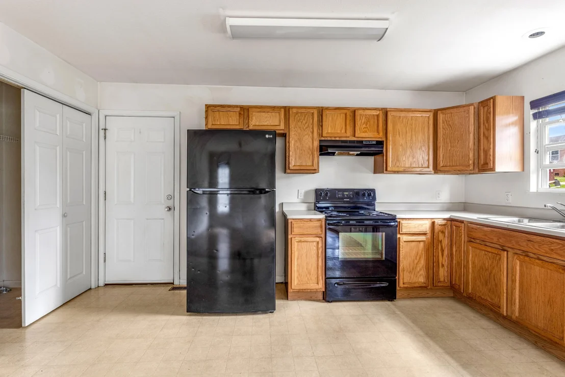 Photo of 232 W Edison Street