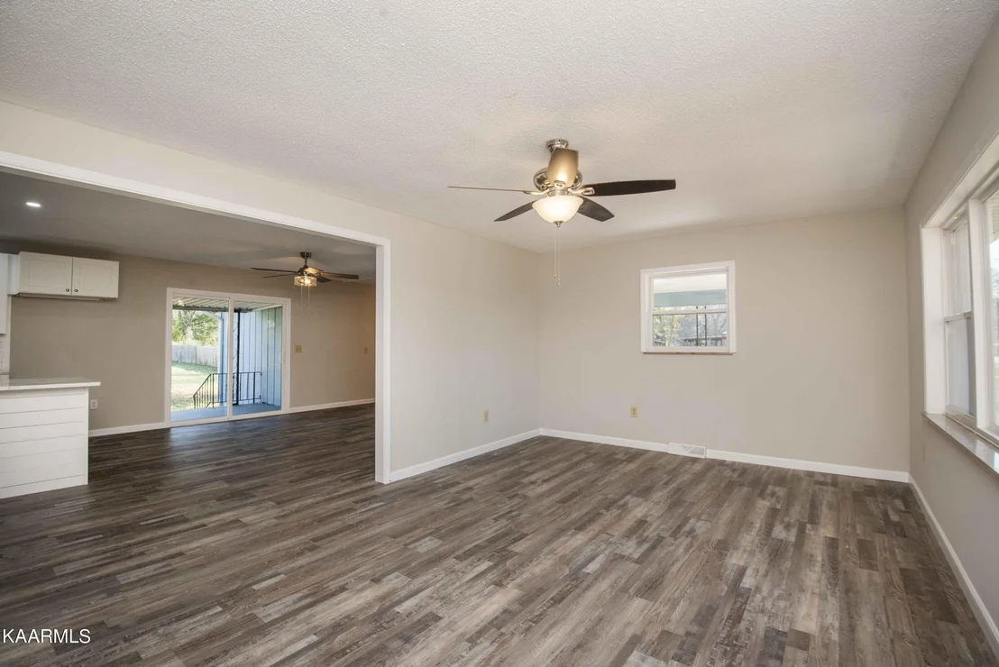 Photo of 3408 Hackberry Rd
