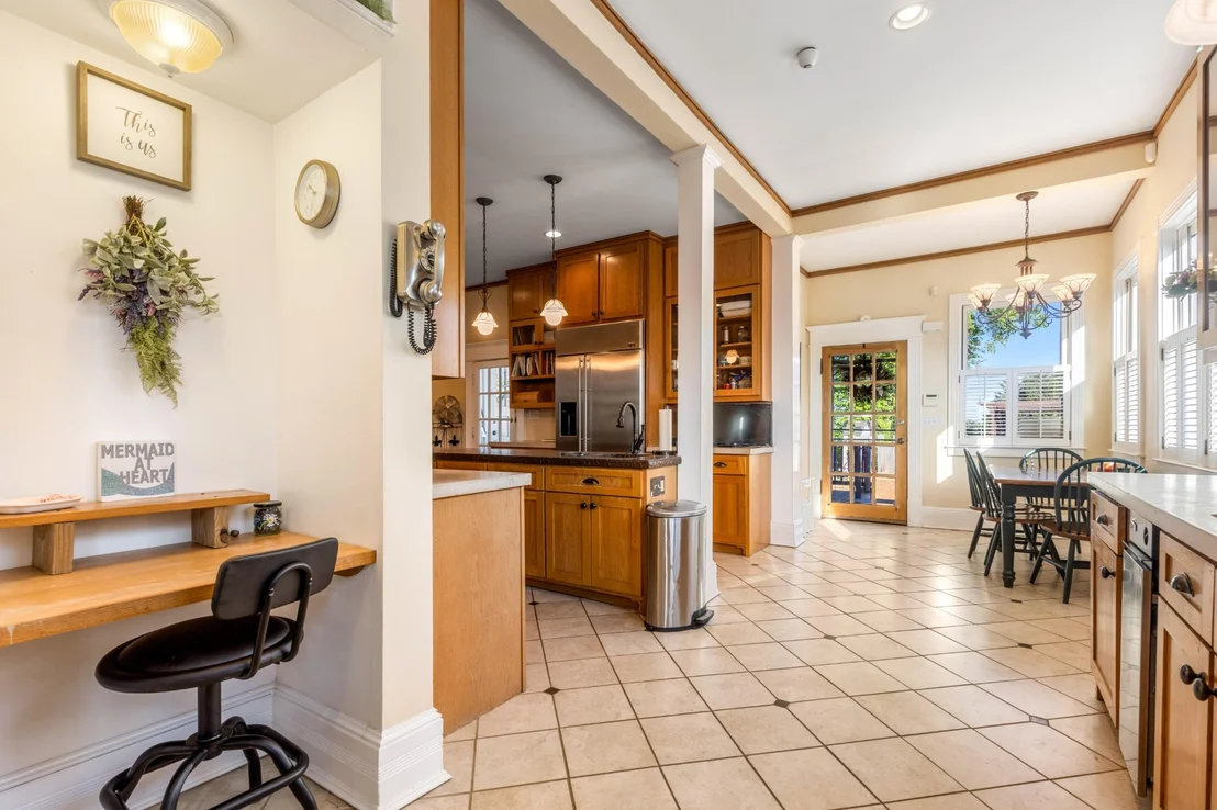 Photo of 46 N Crest Road
