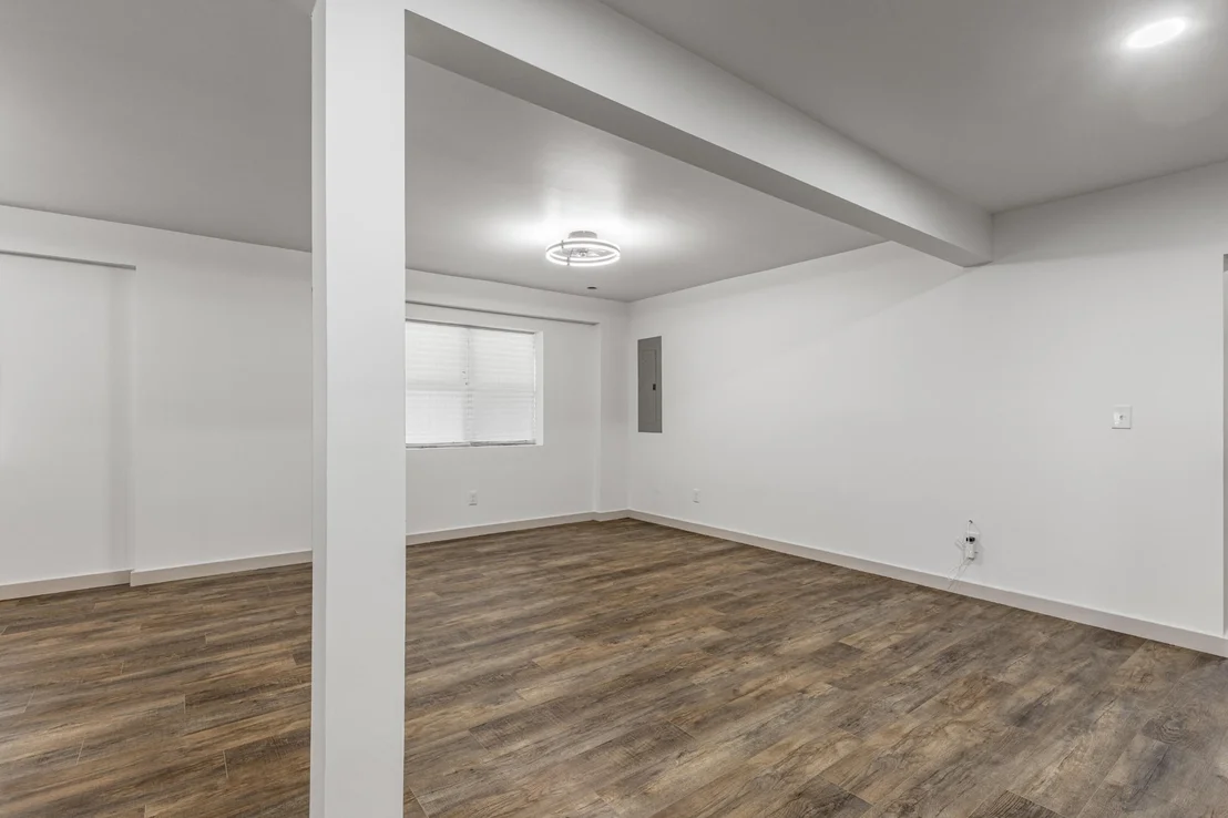 Photo of 192 Dover Road NE