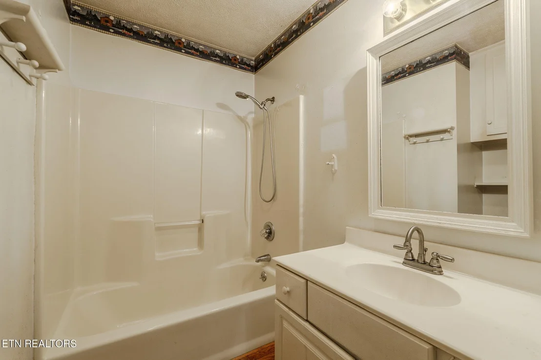 Photo of 630 Pinemont Drive