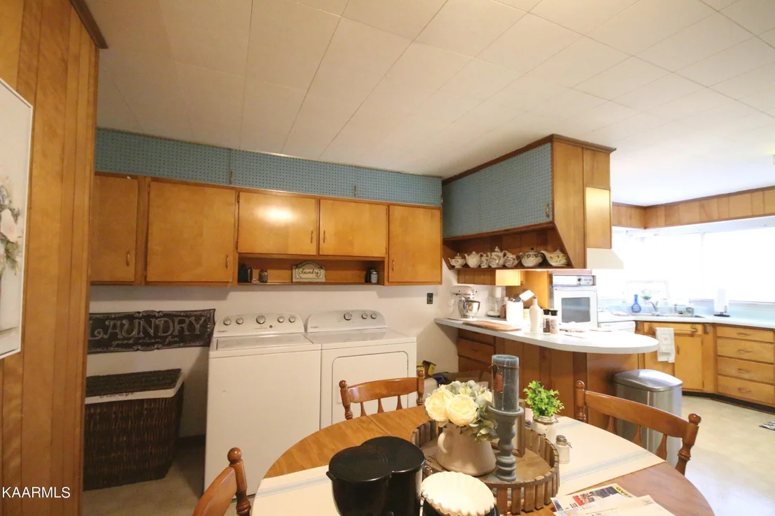 Photo of 8711 Trout Rd