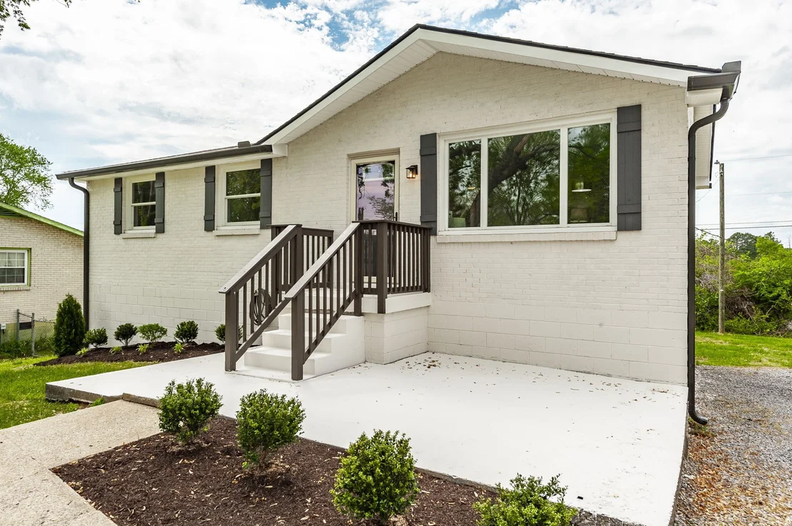 Photo of 709 Perry Dr