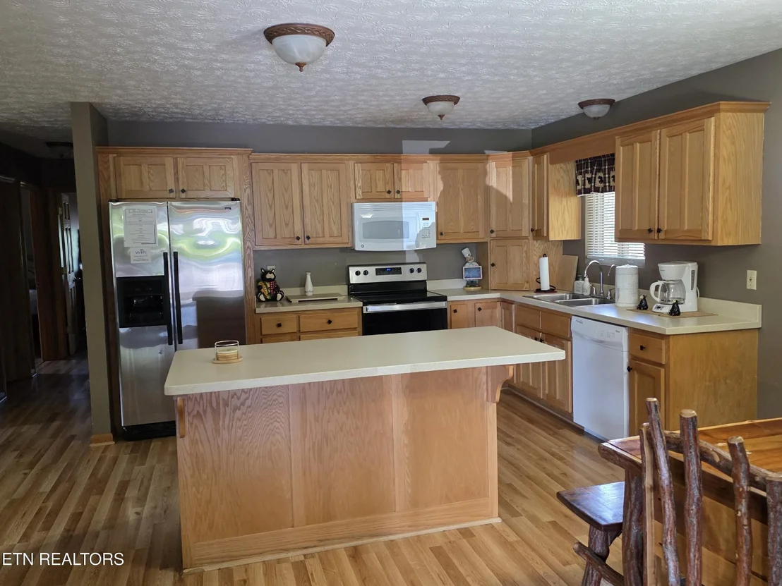 Photo of 1425 Nicoha Blvd