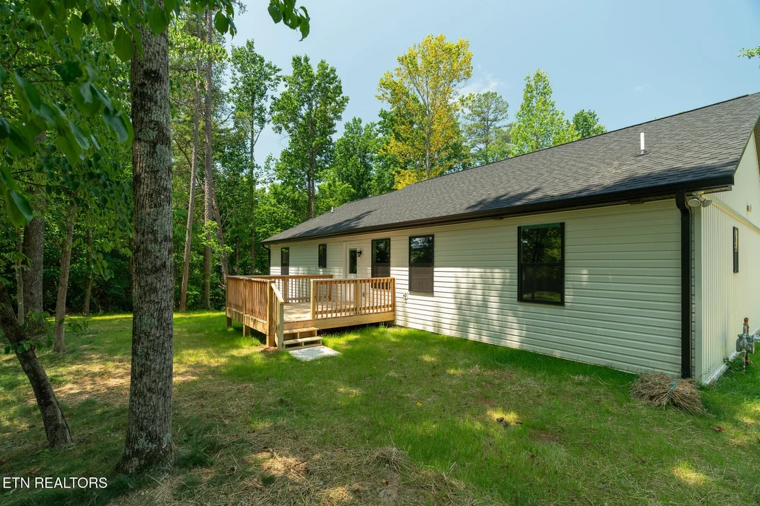Photo of 729 Whippoorwill Circle