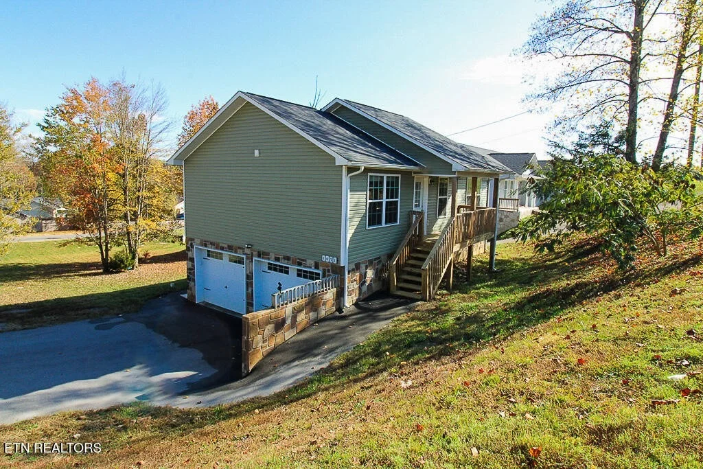 Photo of 1031 Rosella Drive