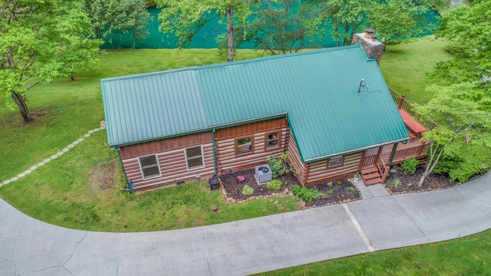 Photo of 1049 Alpine Rd