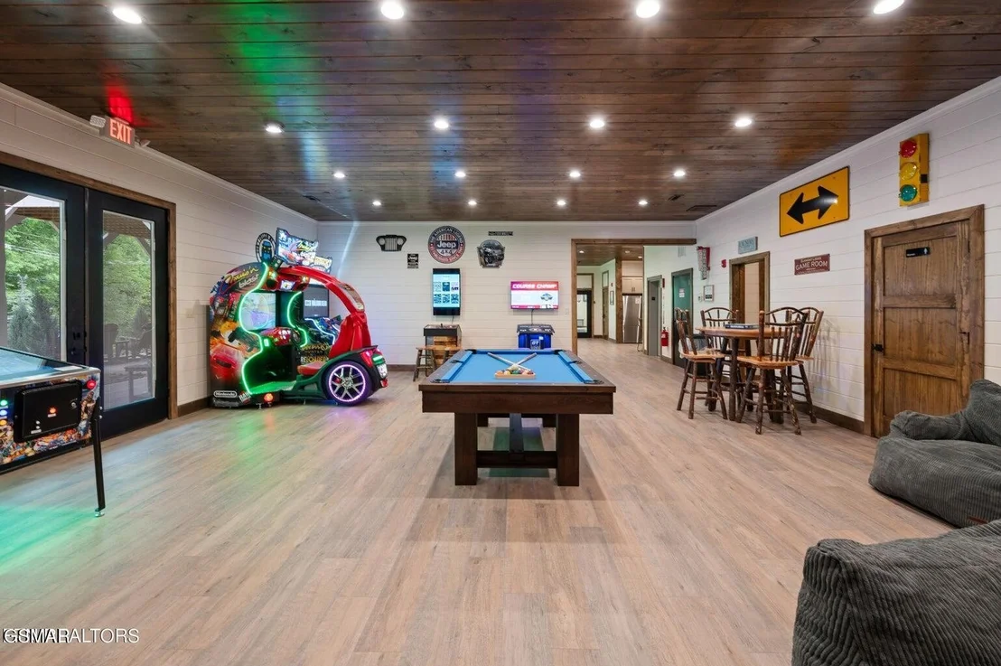 Photo of 281 Loop Road