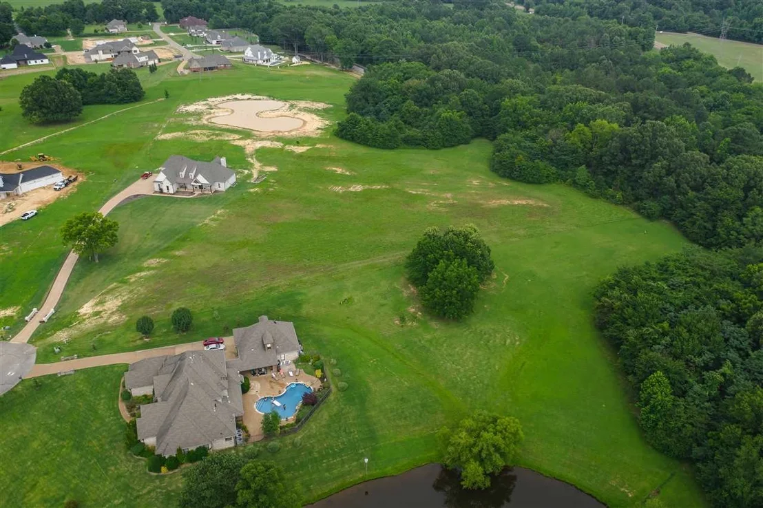 Photo of 20 WINDBROOK CV