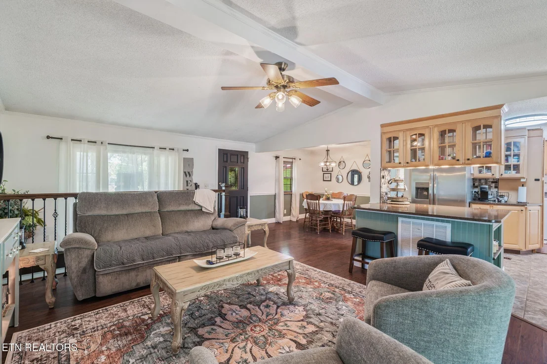 Photo of 7809 Griffith Rd