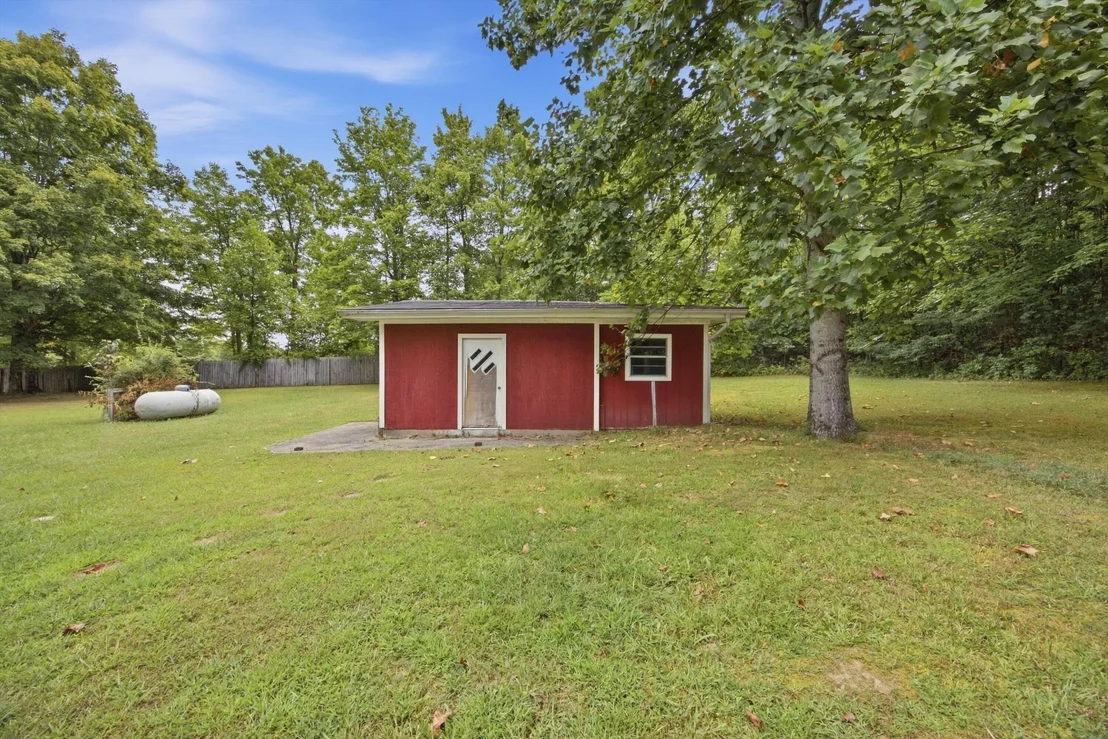 Photo of 175 Teeters Loop Road