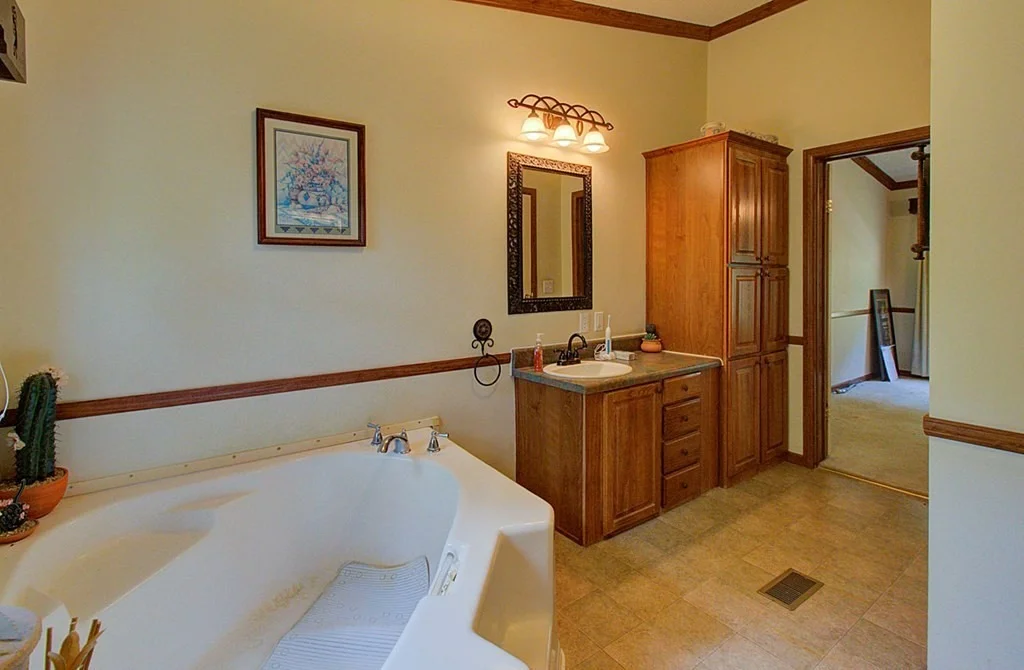 Photo of 3464 Whaley Road
