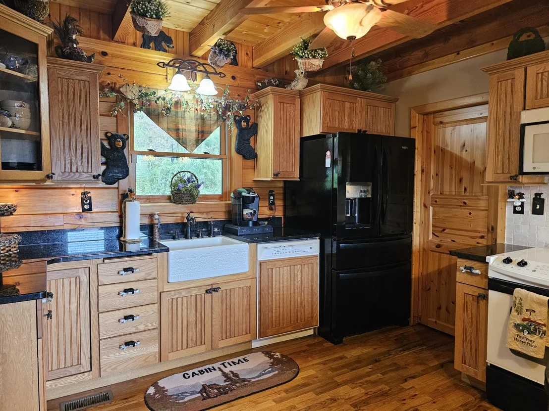 Photo of 2729 Hatcher Mountain Road