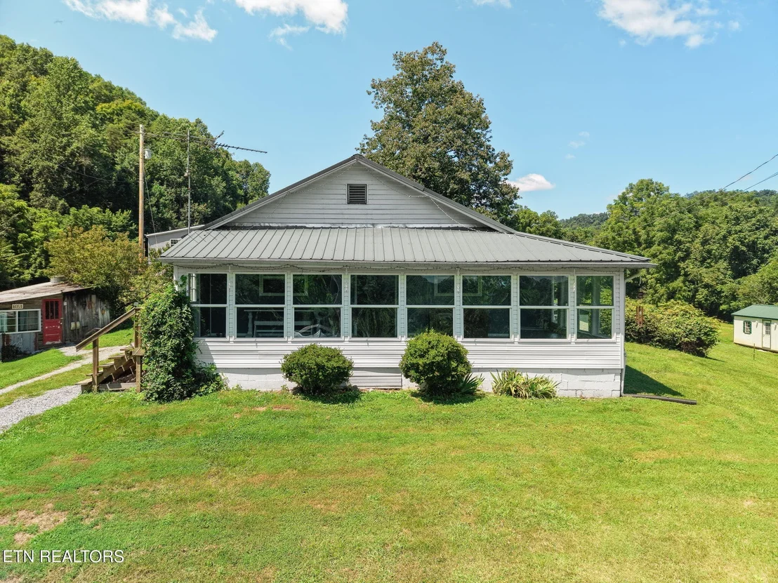 Photo of 3000 Upper Caney Valley Rd
