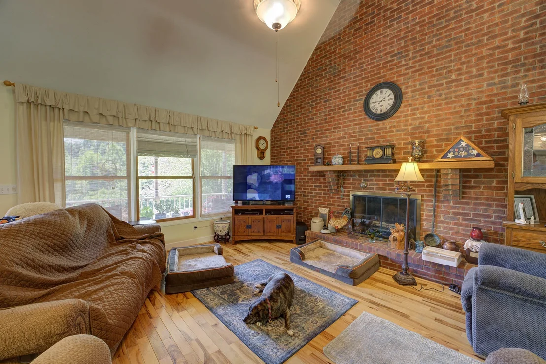 Photo of 286 Oss Williams Road