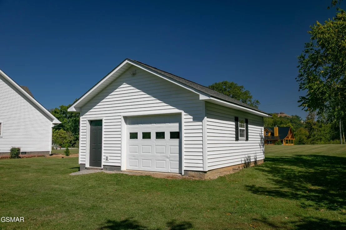 Photo of 3450 Valley View Road