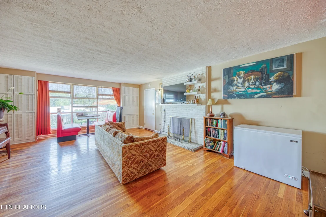 Photo of 406 Highland Drive