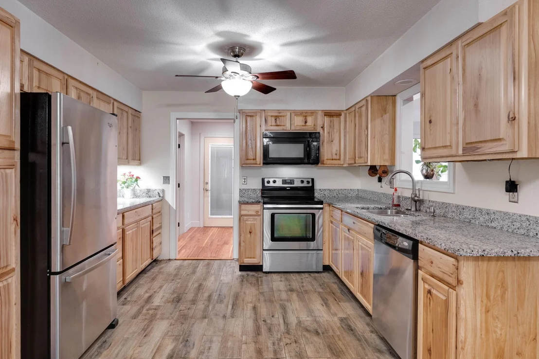 Photo of 102 Hobbs Ridge Road