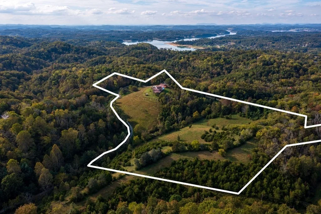 Photo of 669 Red Bud Lane