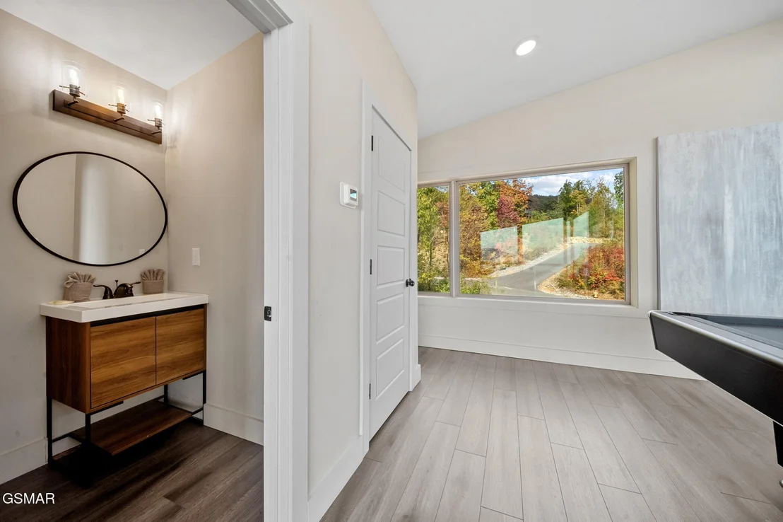Photo of 3047 Mountaineer Trail