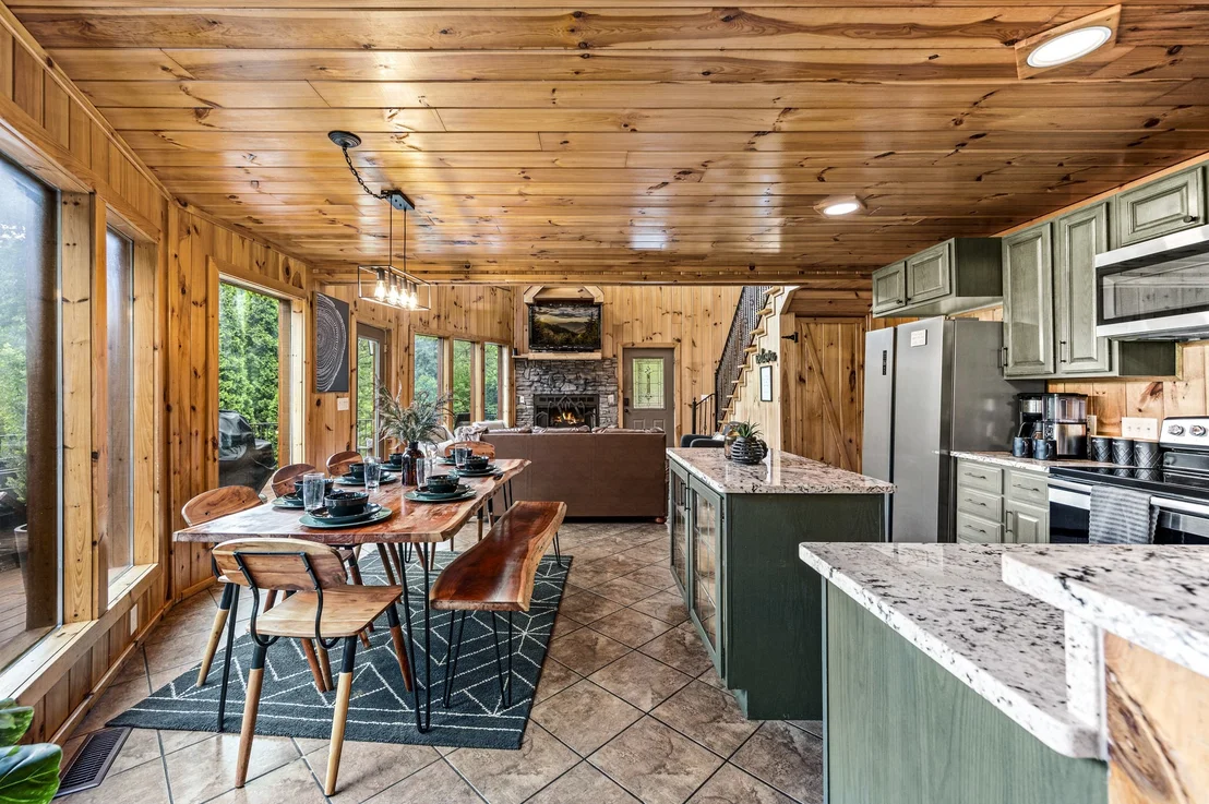 Photo of 2733 Pine Crest Ln