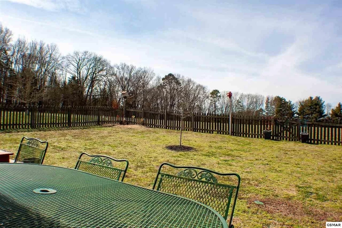 Photo of 807 WINDSTONE Drive