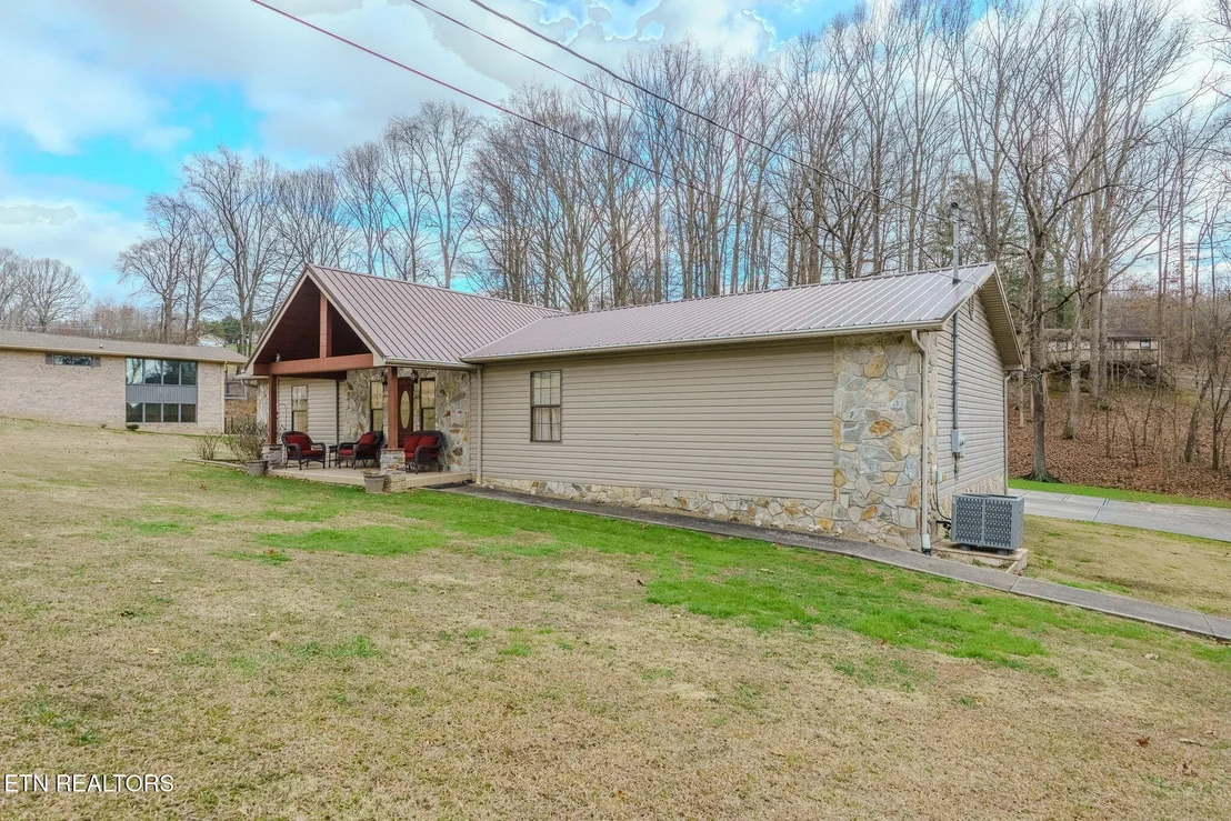 Photo of 224 Lenz Drive