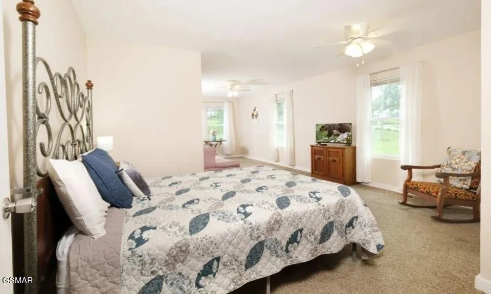 Photo of 2242 Green Acres Circle