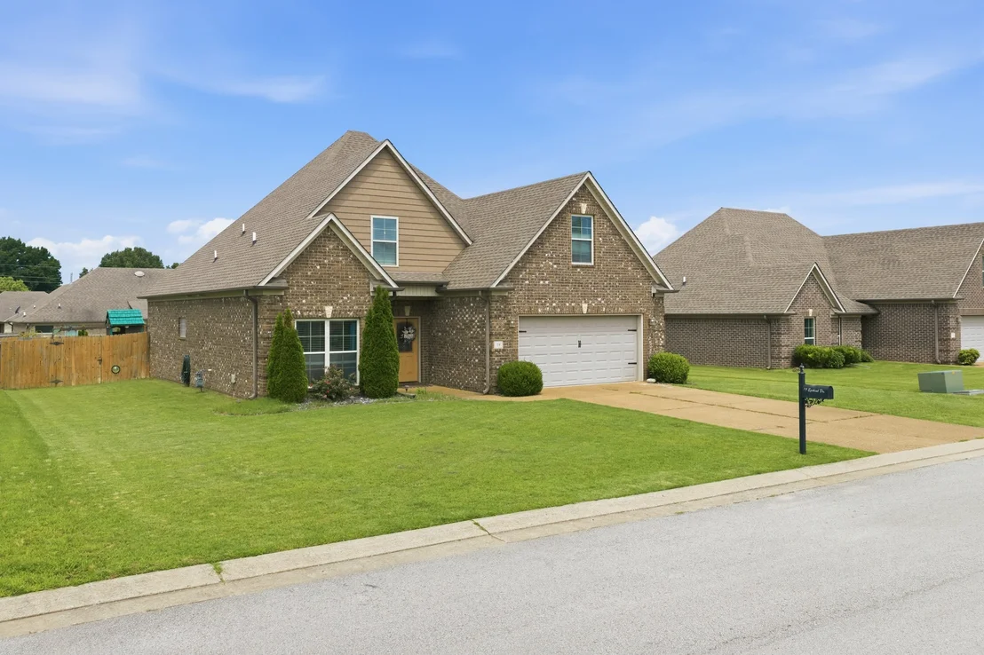 Photo of 19 Ezekial Dr