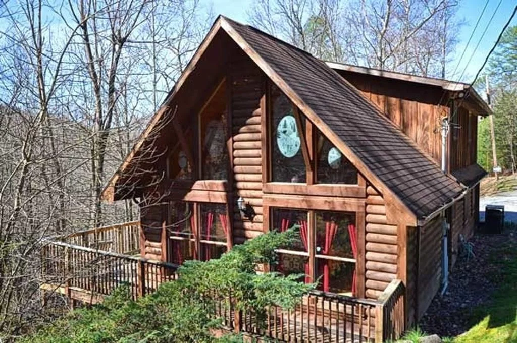 Photo of Unit BEARMOUNTAINHIDEAWAY at 2115 Rabbit Point Way