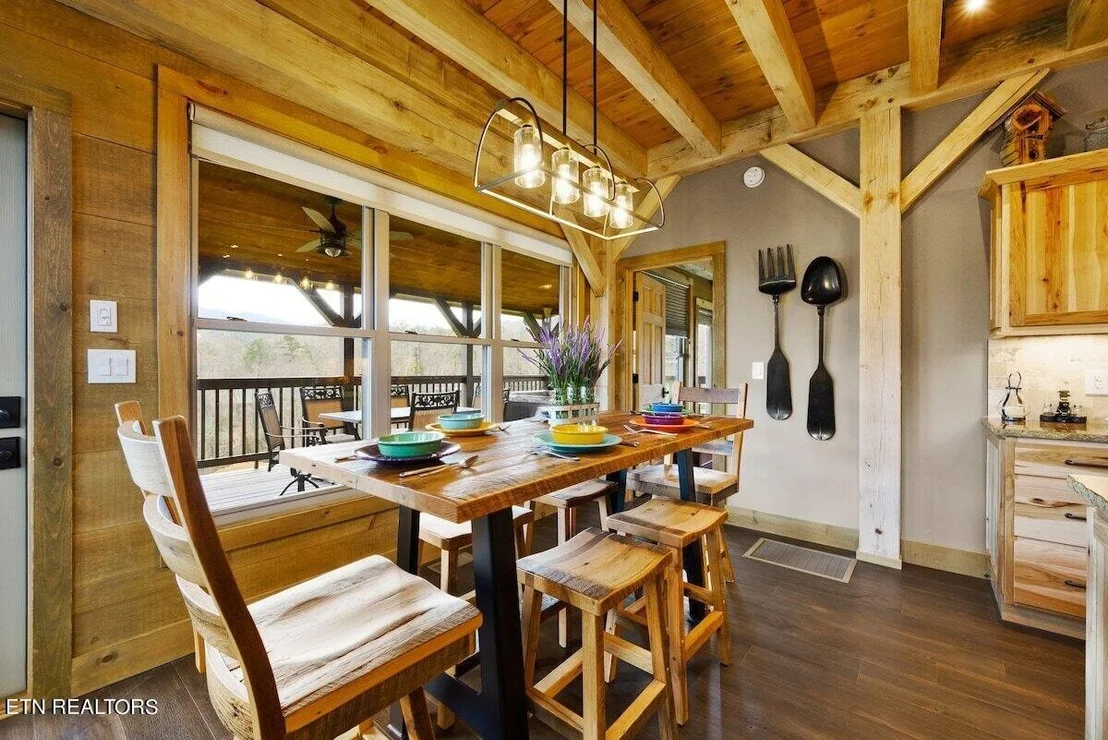 Photo of 4032 Roundtop Drive