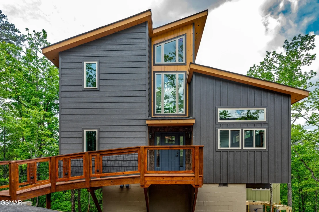 Photo of Unit 4 at 2385 Forge Hideaway Loop