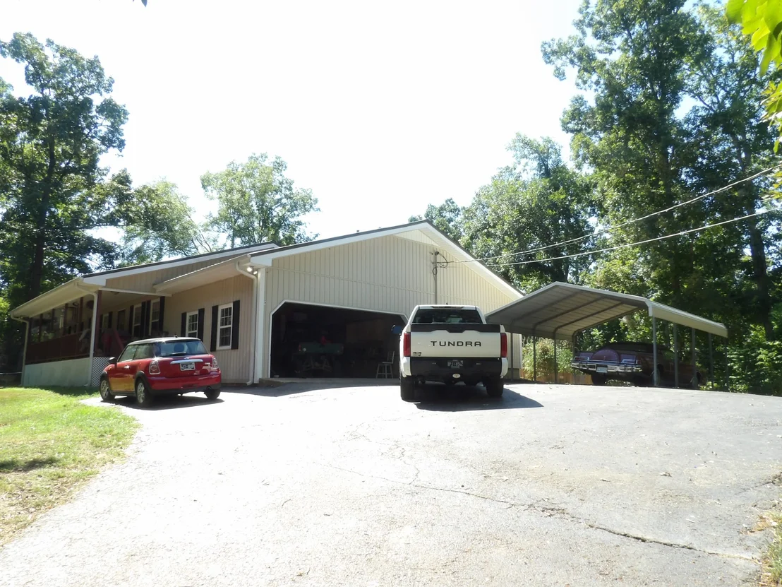 Photo of 2719 McKenzie Rd
