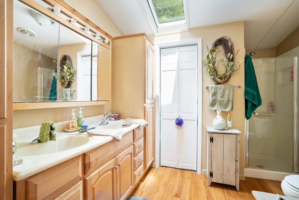 Photo of 1046 Bryan View Road