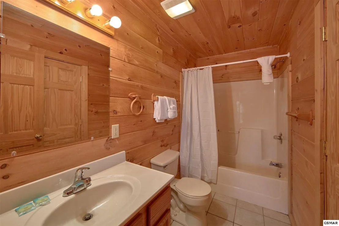 Photo of Unit BIGPINELODGE at 2220 Headrick Lead